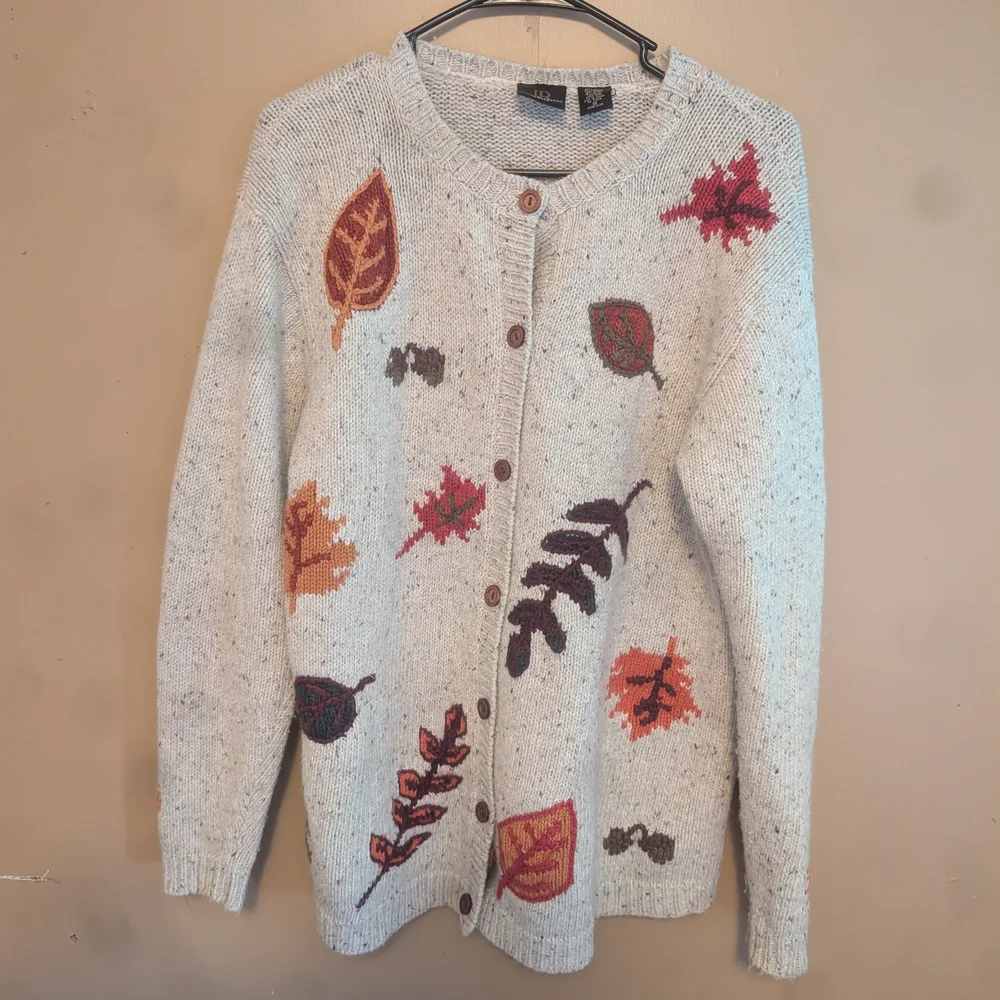 Vintage Women's Cream Leaf Pattern Sweater - Picture 1 of 5